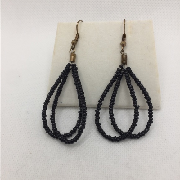 BLACK SEED BEAD DANGLE/DROP EARRINGS - Picture 10 of 10